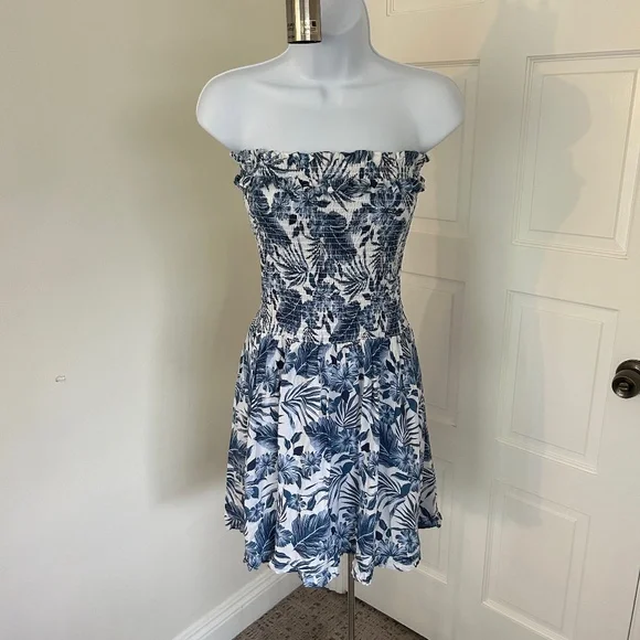 Ocean Drive Blue and White Hawaiian Print Strapless Dress - Picture 1 of 3